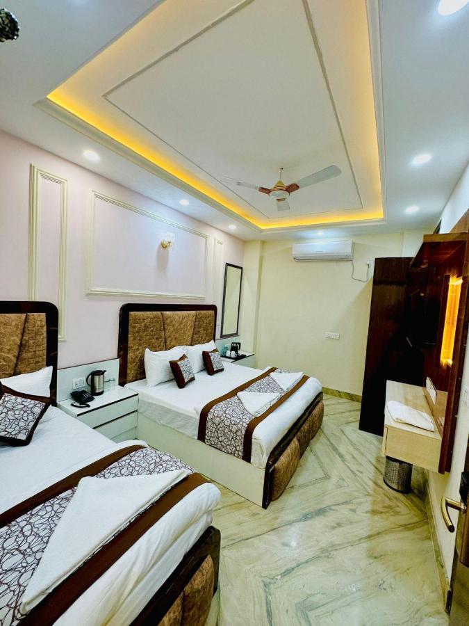 Hotel Samrat Residency 10 Mints Walking Distance Nizamuddin Railway Station Nové Dillí Exteriér fotografie