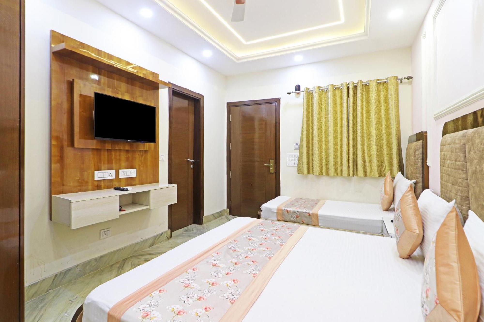 Hotel Samrat Residency 10 Mints Walking Distance Nizamuddin Railway Station Nové Dillí Exteriér fotografie