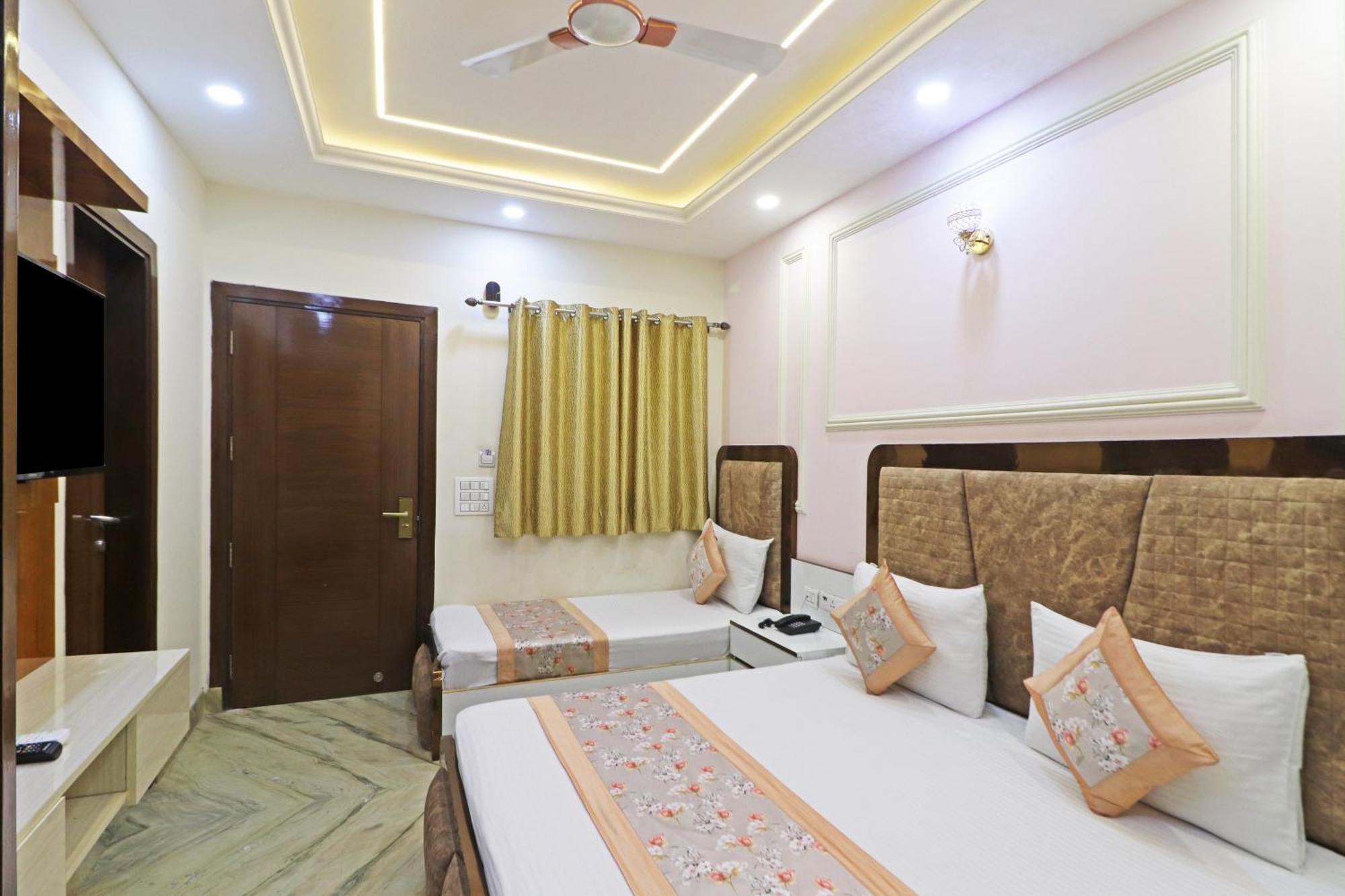 Hotel Samrat Residency 10 Mints Walking Distance Nizamuddin Railway Station Nové Dillí Exteriér fotografie