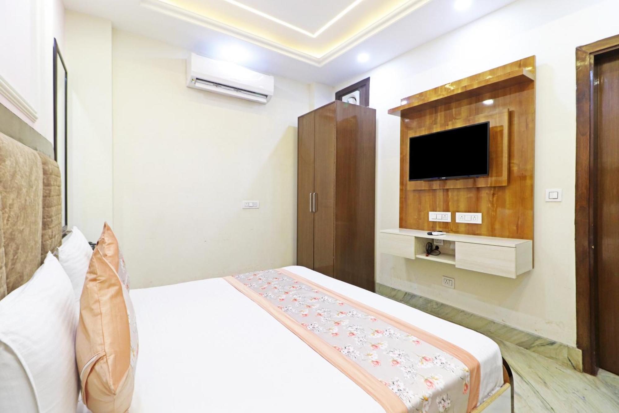 Hotel Samrat Residency 10 Mints Walking Distance Nizamuddin Railway Station Nové Dillí Exteriér fotografie