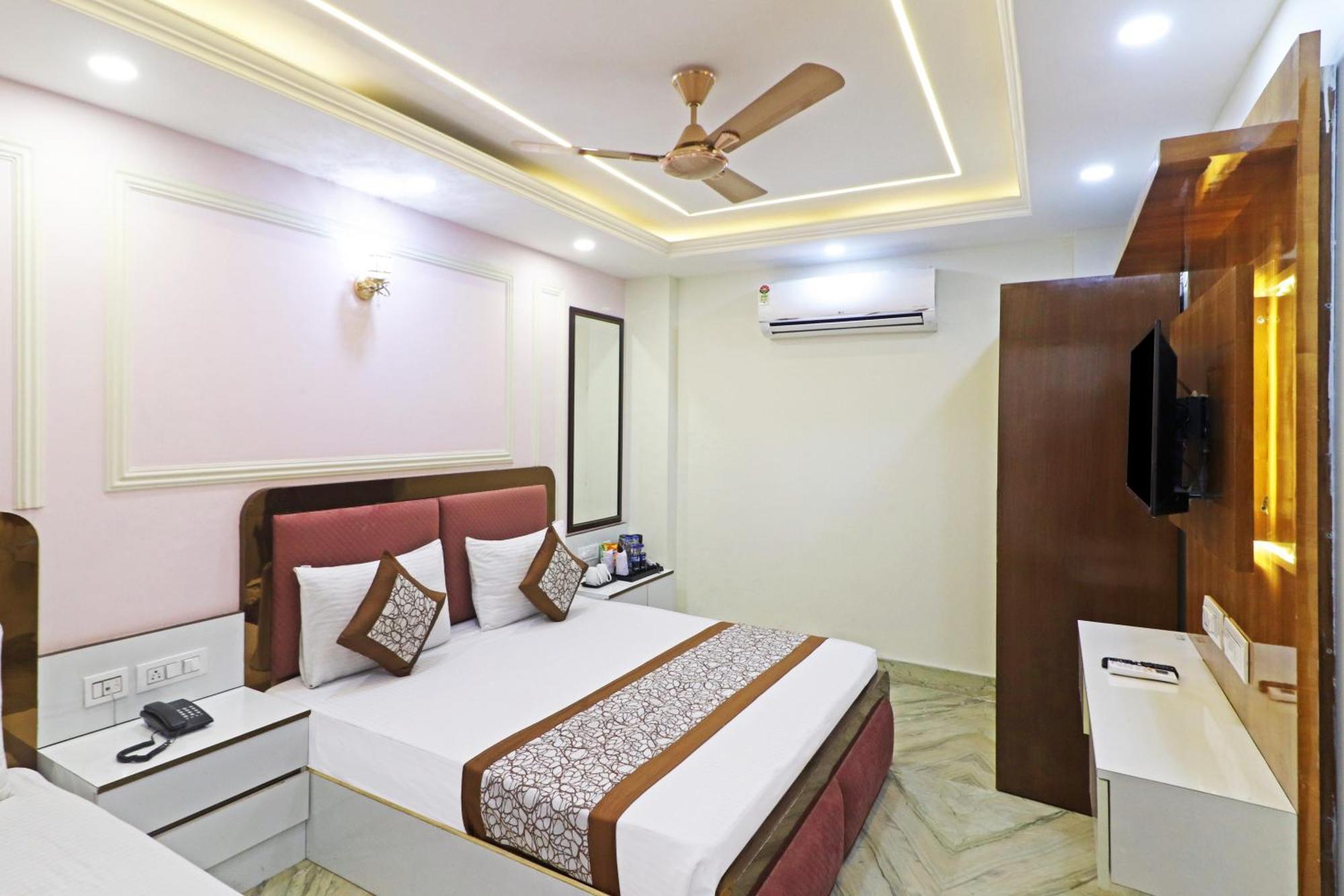 Hotel Samrat Residency 10 Mints Walking Distance Nizamuddin Railway Station Nové Dillí Exteriér fotografie