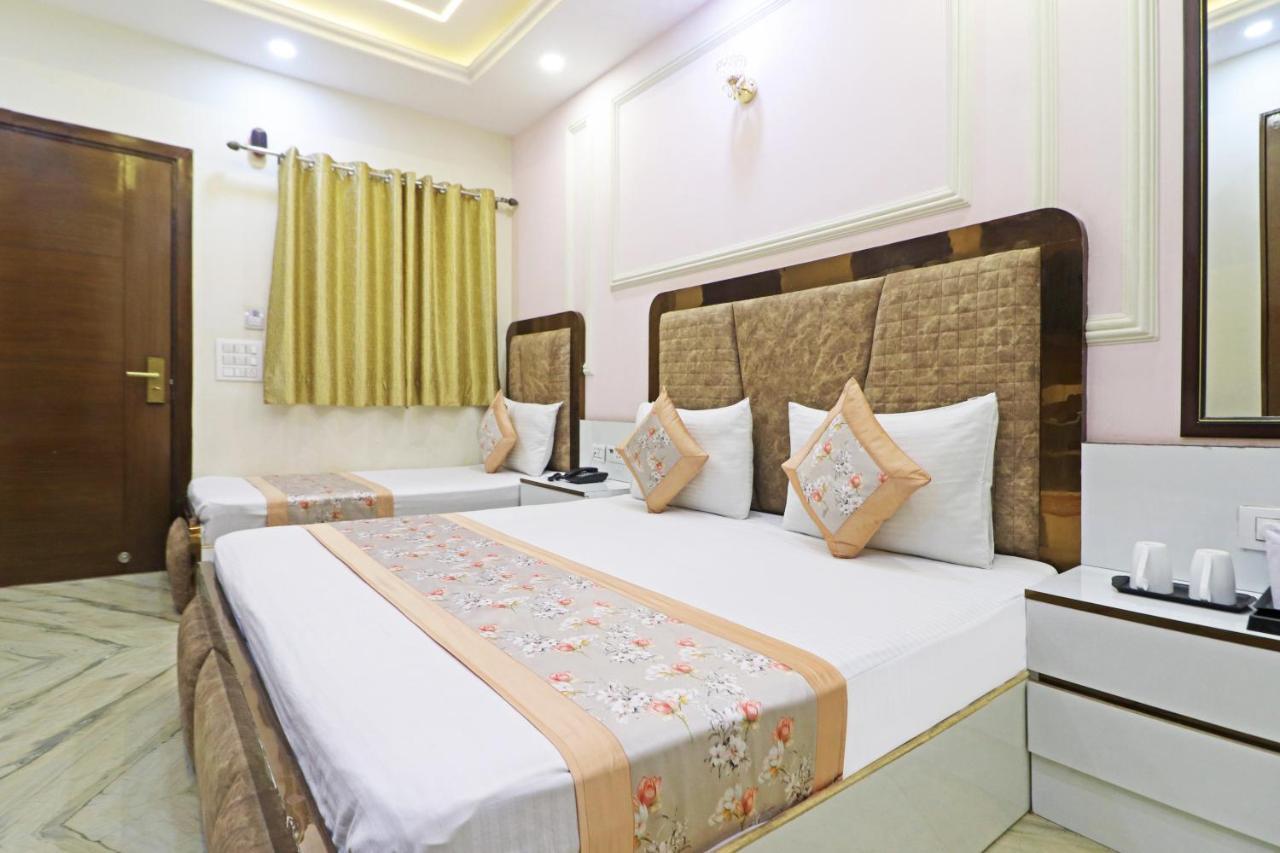 Hotel Samrat Residency 10 Mints Walking Distance Nizamuddin Railway Station Nové Dillí Exteriér fotografie
