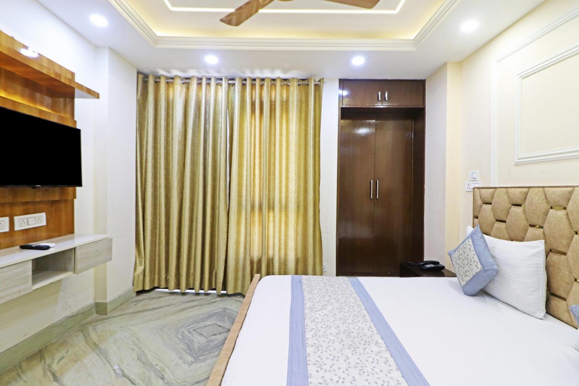 Hotel Samrat Residency 10 Mints Walking Distance Nizamuddin Railway Station Nové Dillí Exteriér fotografie